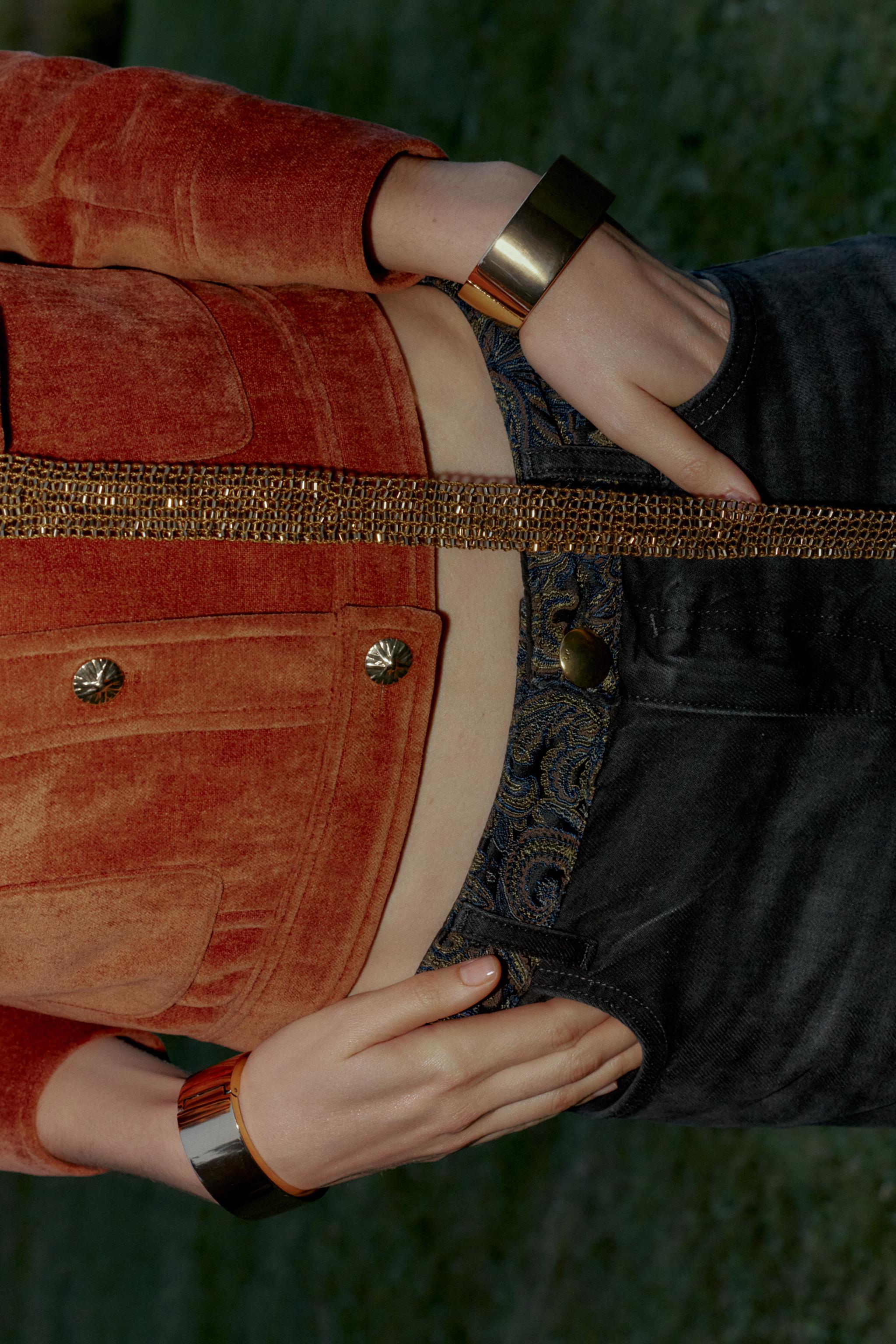 PACK OF 2 RIGID METAL BRACELETS